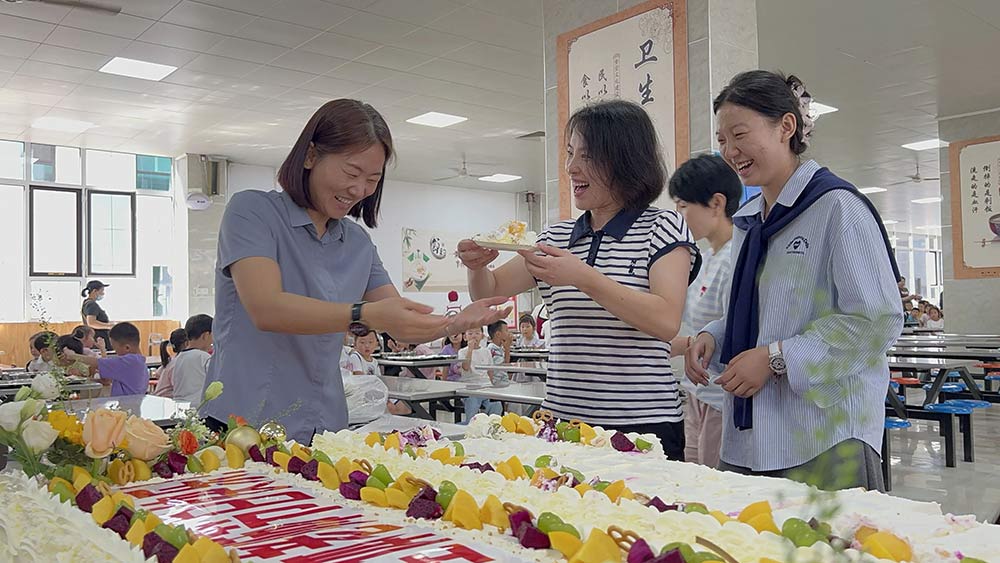 【立小 • 教师节】哇塞！“甜蜜+暖心”被立小的仪式感暖到了