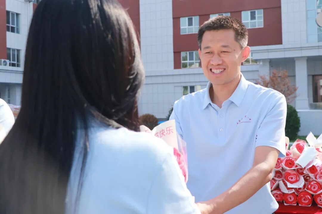 桃李芬芳，师恩难忘丨石家庄私立第一中学温馨庆祝第41个教师节