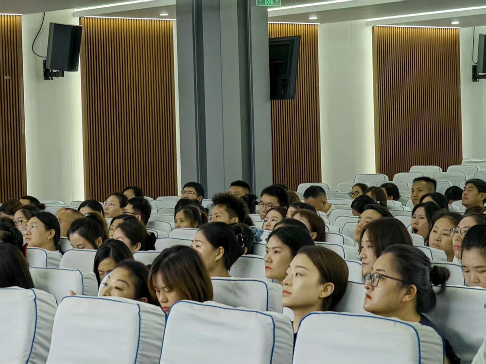 【立小•家校】2025-2026学年第一学期期初家校恳谈会暨第二届亲子节启动仪式