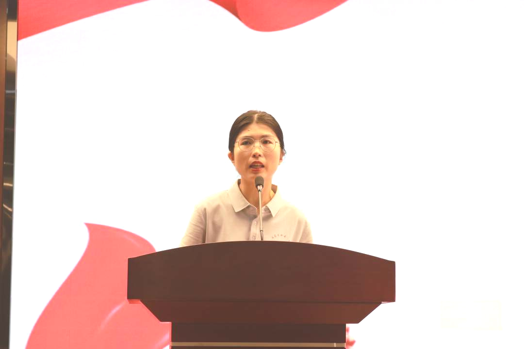 不忘历史烽烟起 心中长哨警钟声丨初二年级主题教育活动