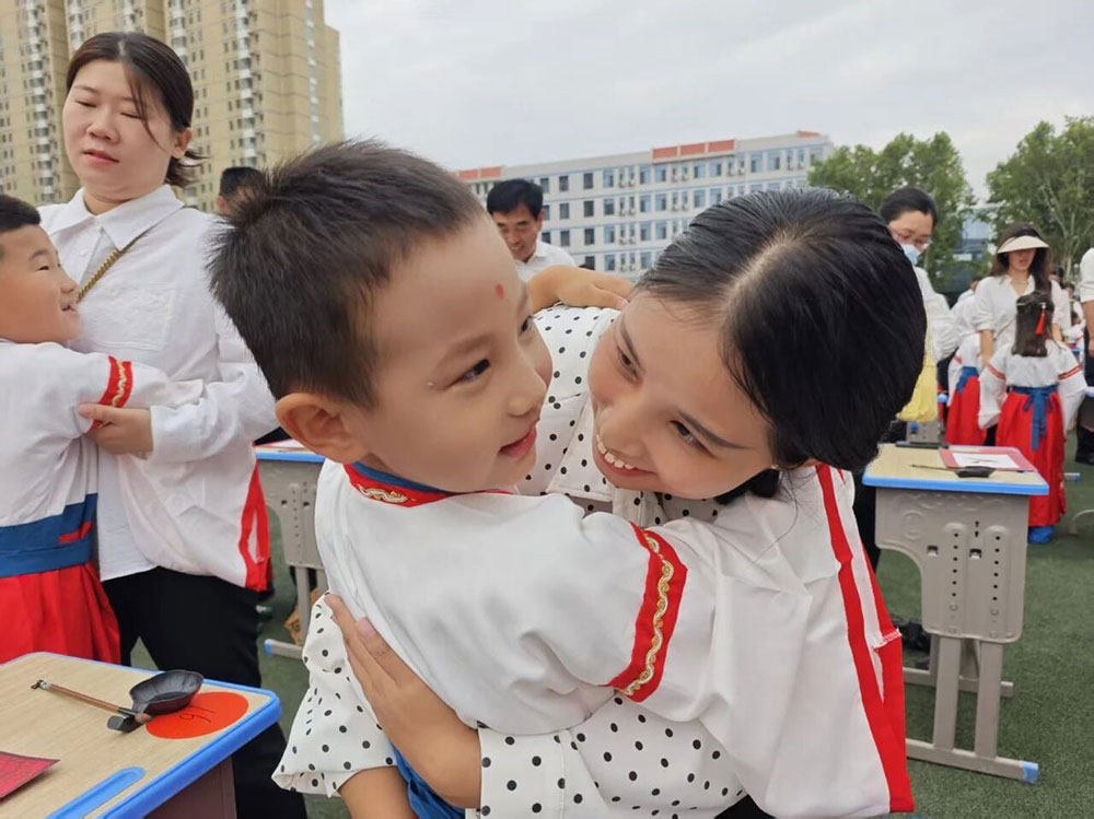 【立小•成长四礼】开笔启智 礼润人生｜一年级开笔礼盛典