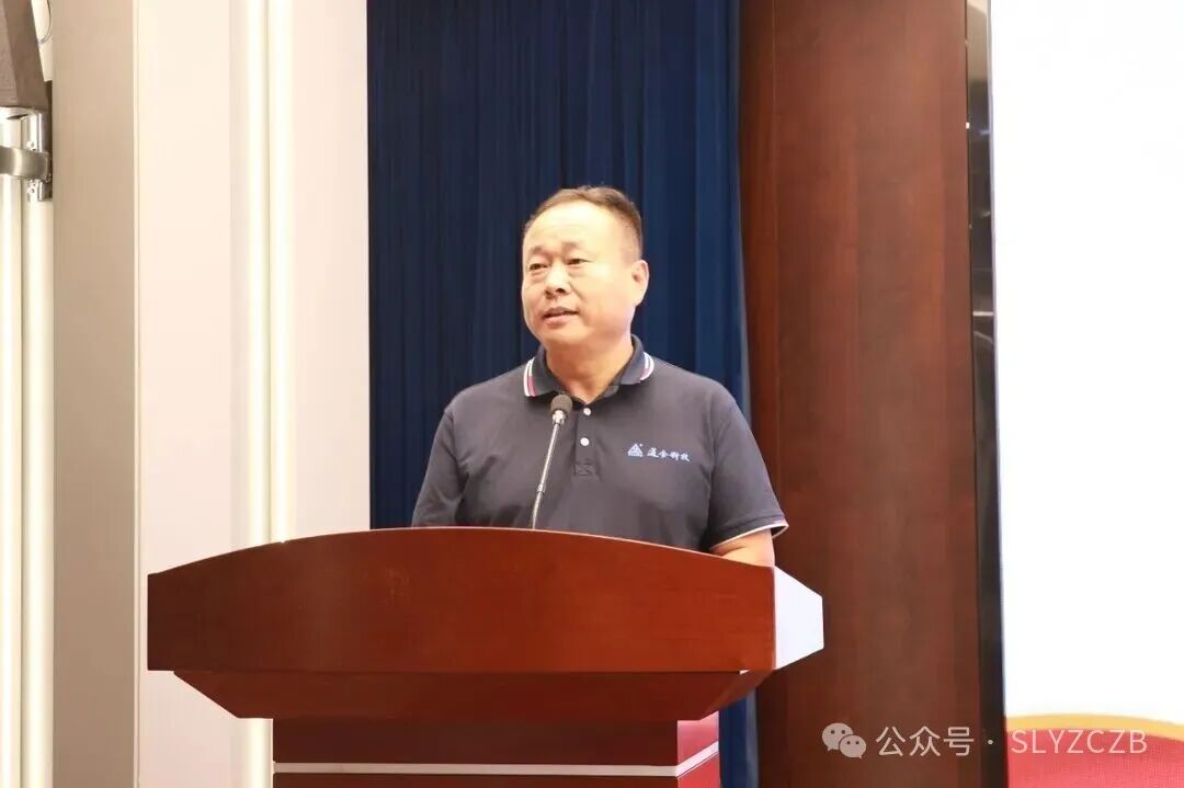 凝心聚力 梦想启航丨初三年级表彰会暨师生动员大会