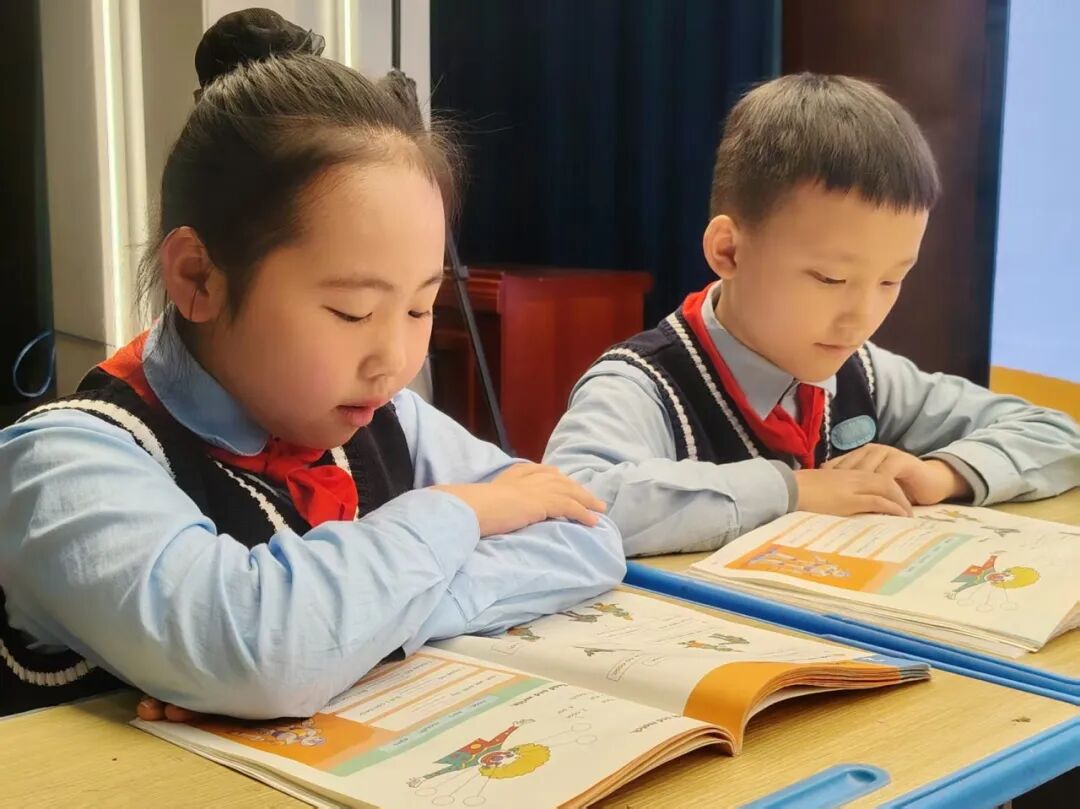 【立小•教研】田湘军 叶建军等英语业界大咖来立小啦！