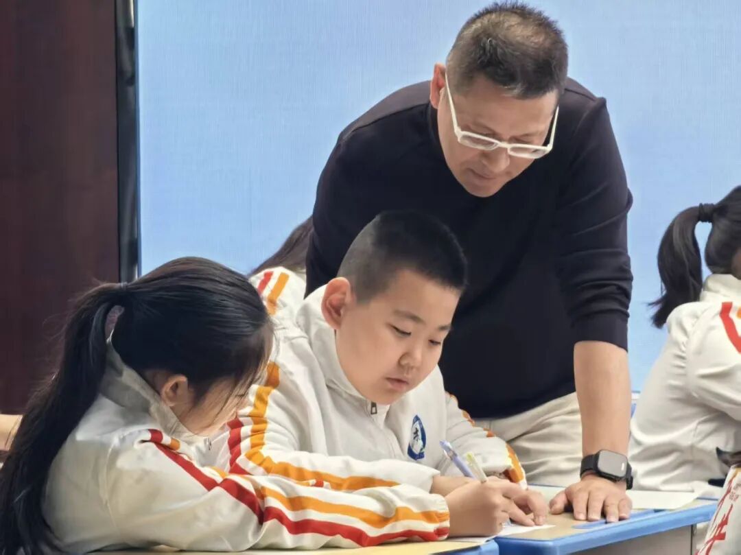 【立小•教研】田湘军 叶建军等英语业界大咖来立小啦！