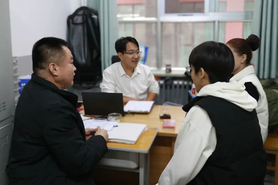 携手同心 共育未来丨高一年级家长开放日,家校携手共筑学生成长路