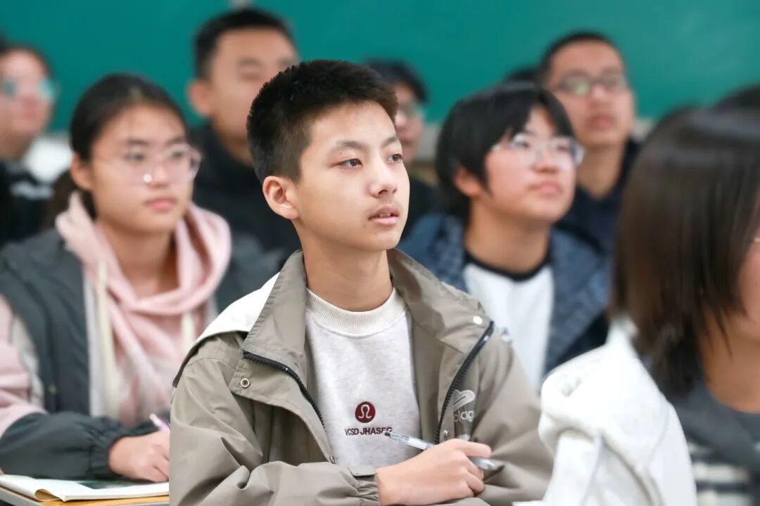 聚焦课堂深改革 听评赋能促提升丨私立一中校领导深入课堂开展听评课活动