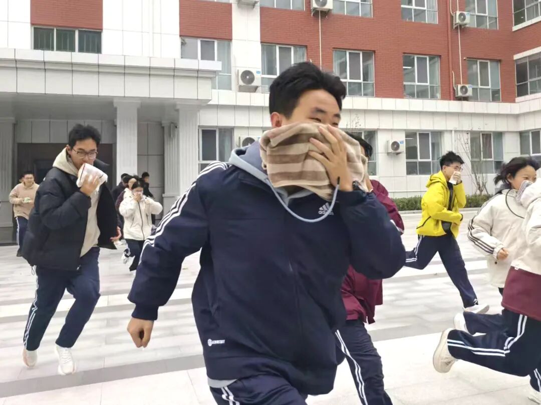 安全伴我校园行丨我校开展安全教育系列活动