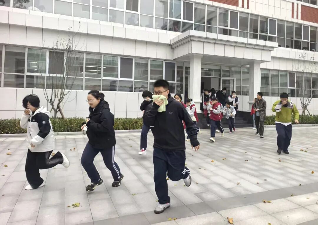 安全伴我校园行丨我校开展安全教育系列活动