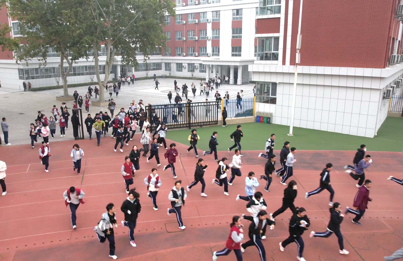 安全伴我校园行丨我校开展安全教育系列活动