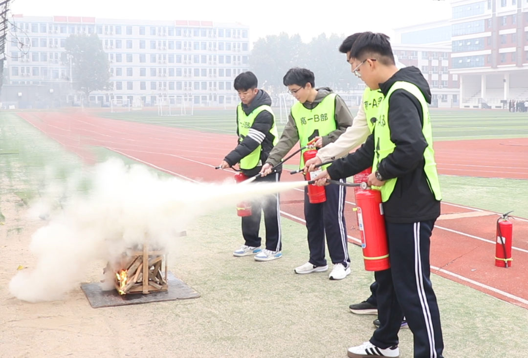 安全伴我校园行丨我校开展安全教育系列活动