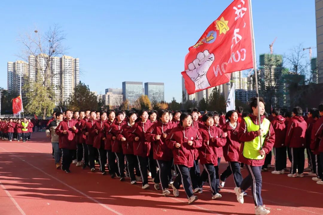 校园温度计丨刻度上的时光与热爱