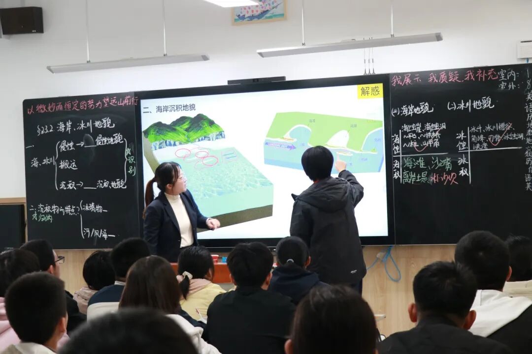 校园温度计丨刻度上的时光与热爱