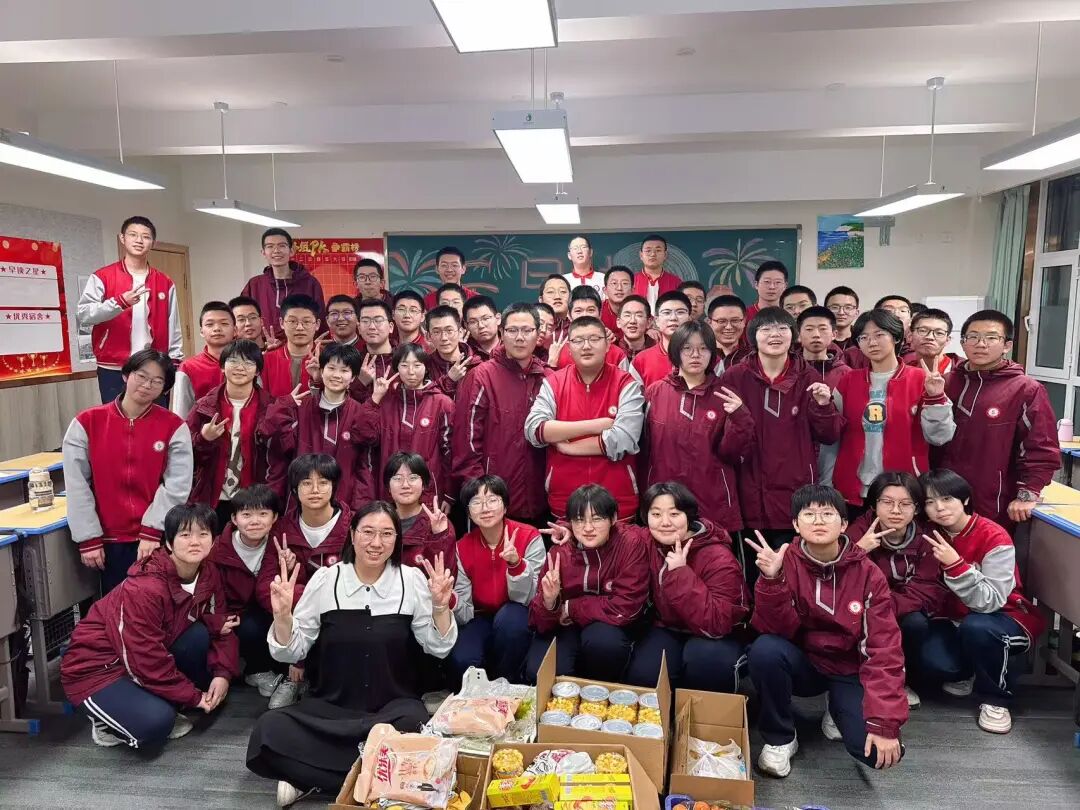 校园温度计丨刻度上的时光与热爱