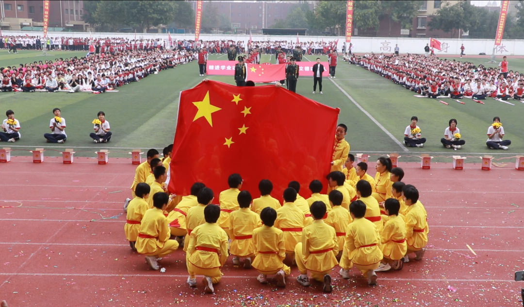 校园温度计丨刻度上的时光与热爱