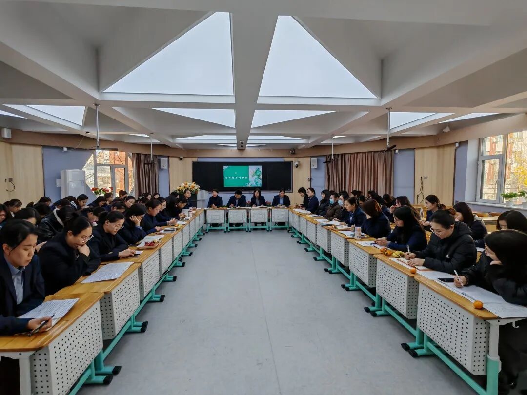 立小•教研】秋光为序 共赴新程｜期中教育教学总结会