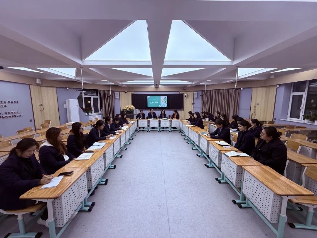 立小•教研】秋光为序 共赴新程｜期中教育教学总结会