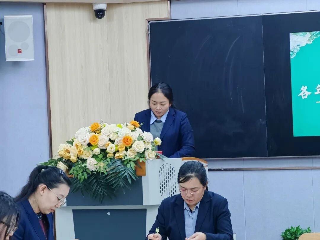 立小•教研】秋光为序 共赴新程｜期中教育教学总结会