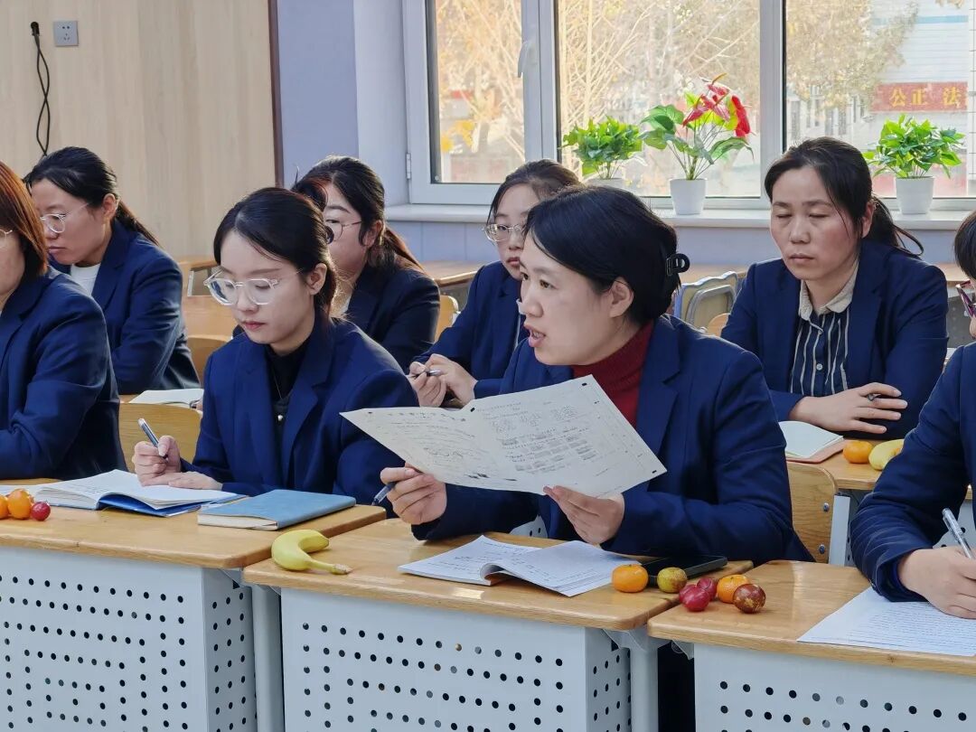 立小•教研】秋光为序 共赴新程｜期中教育教学总结会