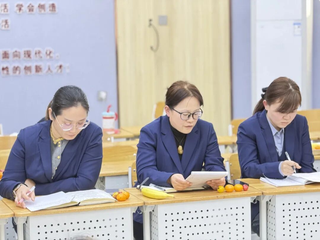 立小•教研】秋光为序 共赴新程｜期中教育教学总结会