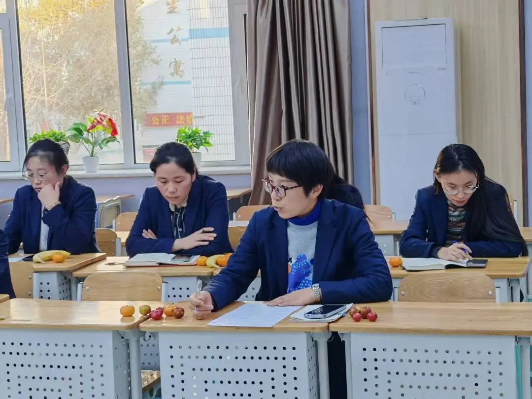 立小•教研】秋光为序 共赴新程｜期中教育教学总结会