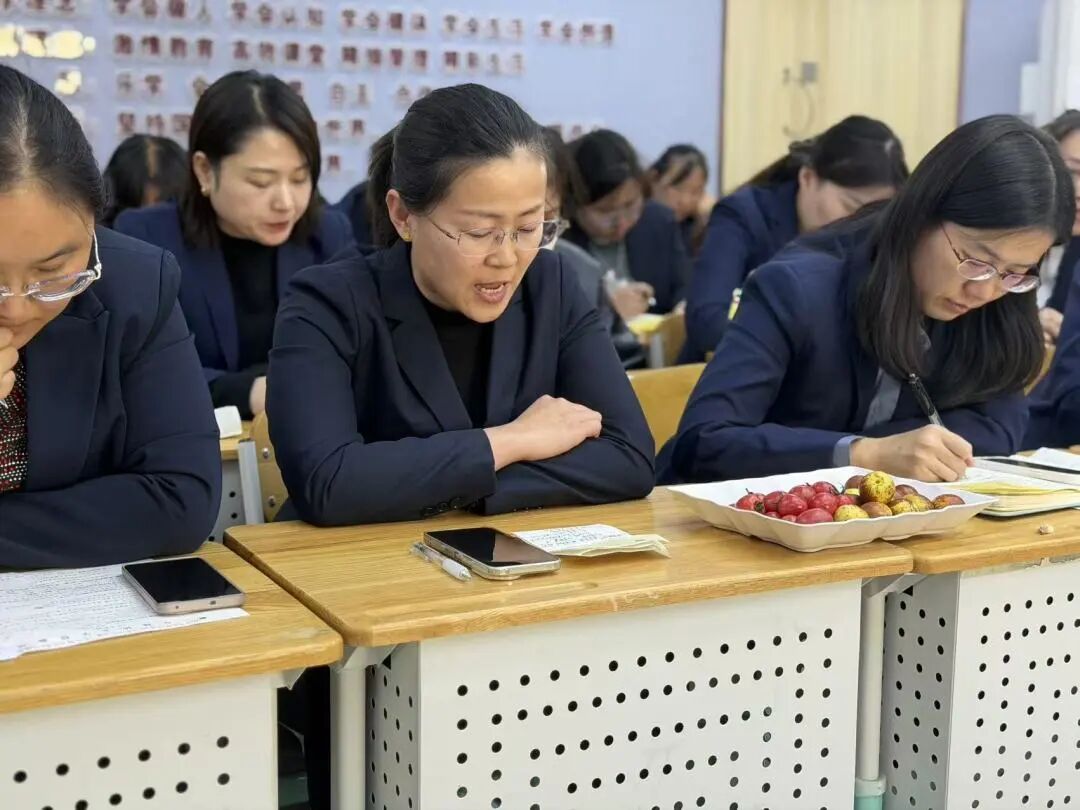 立小•教研】秋光为序 共赴新程｜期中教育教学总结会