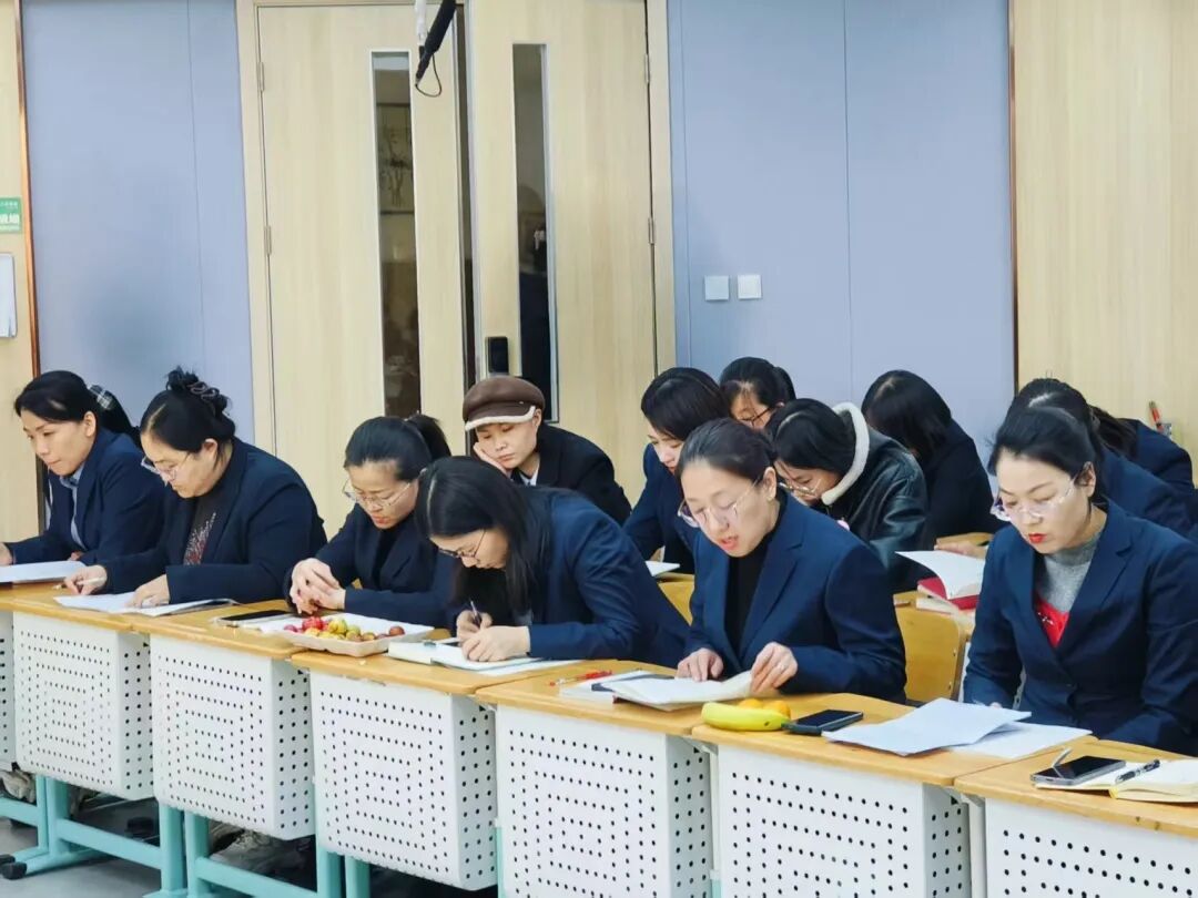 立小•教研】秋光为序 共赴新程｜期中教育教学总结会