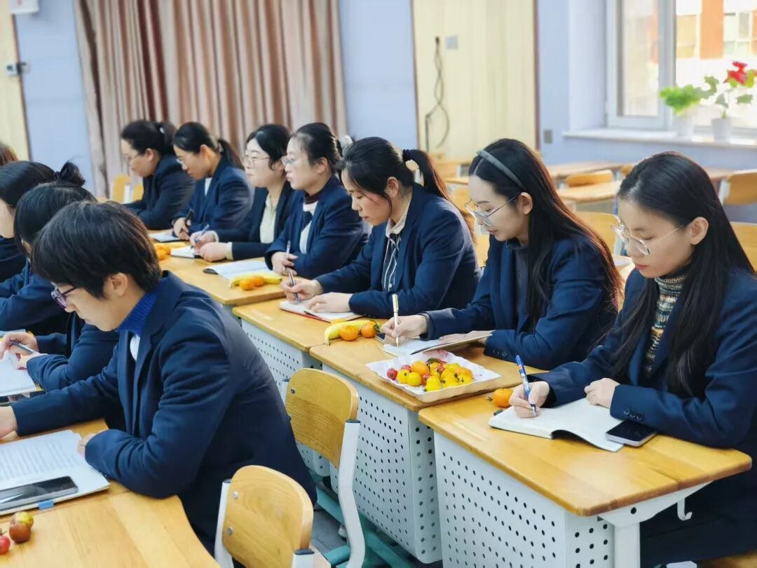 立小•教研】秋光为序 共赴新程｜期中教育教学总结会