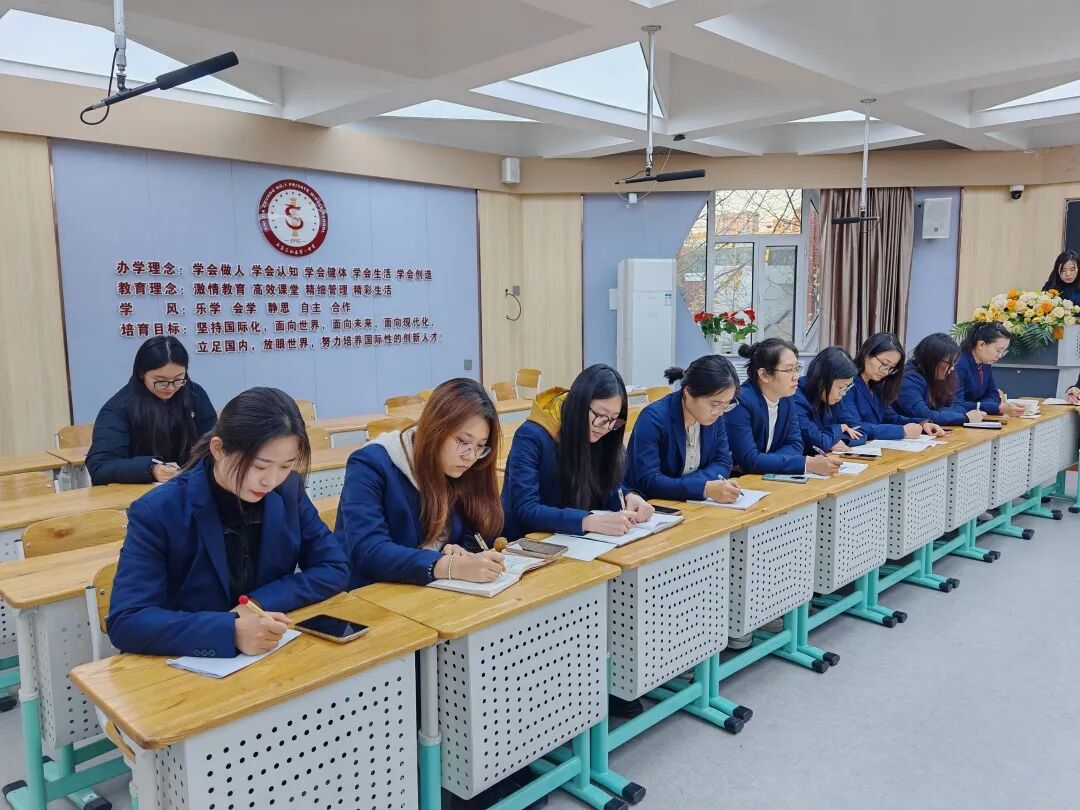 立小•教研】秋光为序 共赴新程｜期中教育教学总结会