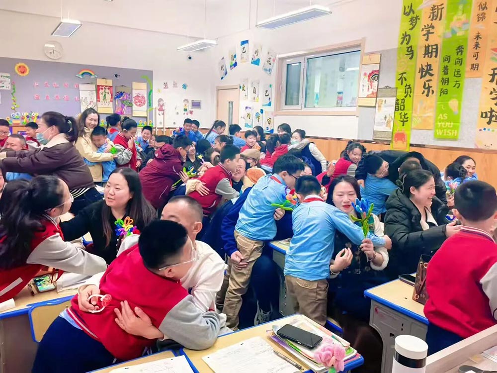 【立小•家校共育】推开校门见成长 共育未来新篇章|第五届校园开放日暨期中项目式展演圆满落幕!