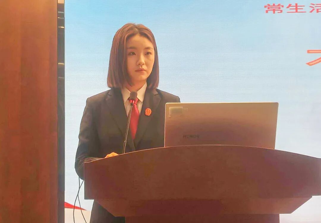 法治进校园 护航青春不“欺凌”丨我校开展法制教育专题讲座