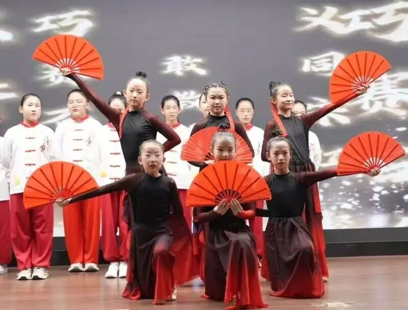 【立小•荣耀】书香buff叠满!我校喜获“全国阅读特色示范校”荣誉!