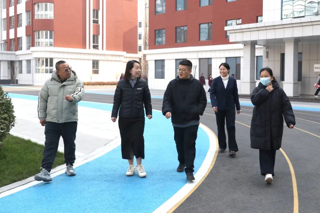 家校共“餐”话成长丨私立一中家长陪餐活动温馨纪实