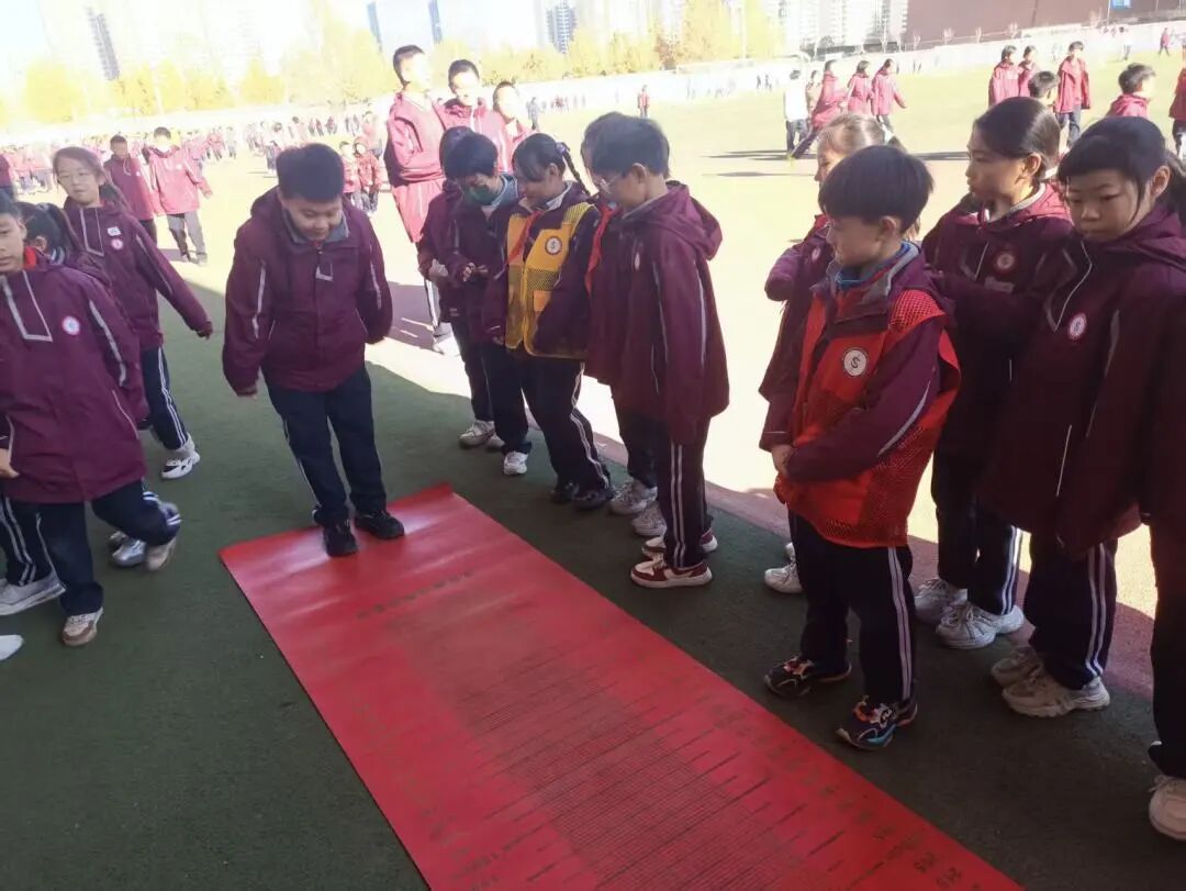 【立小•体育】运动相伴暖冬日 亲子携手向未来｜立小冬季三跳一拔对抗赛纪实