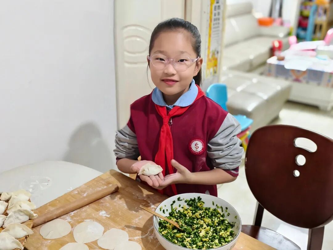 【立小•劳育】除了知识，我们更想教给孩子这些……｜劳育节的温暖与收获纪实