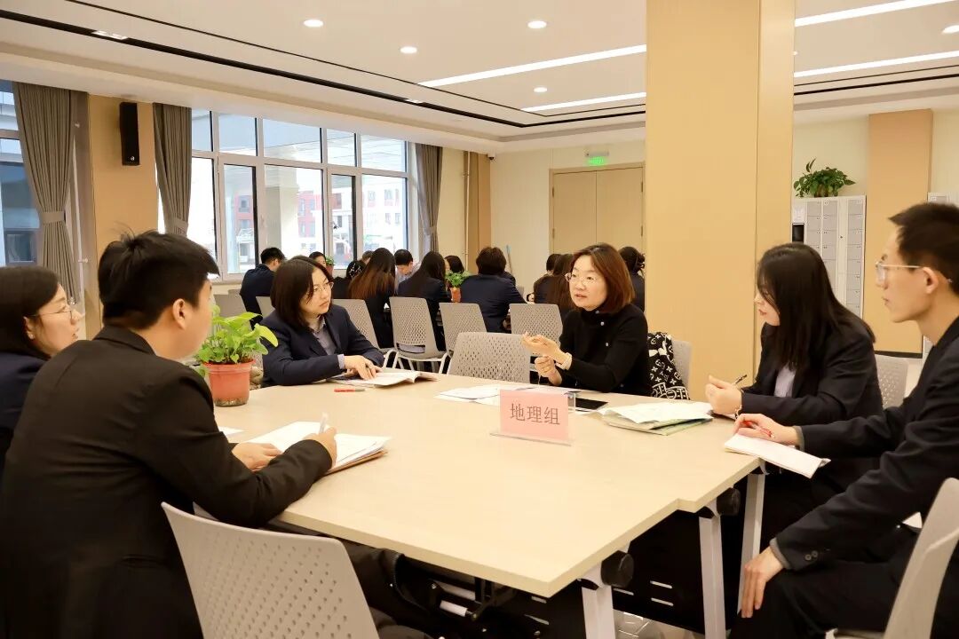 逐光而行循道远，专家引领助远航 | 市教科所专家团队莅临私立一中