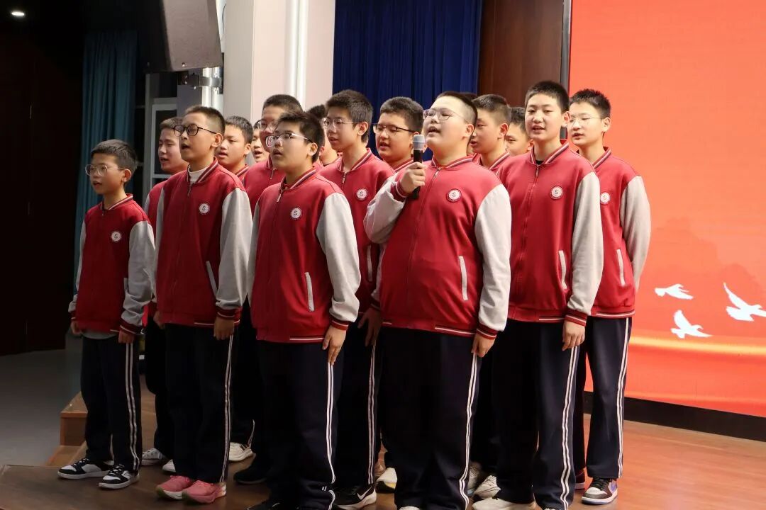 以歌声为翼,赴青春之约 | 私立一中初二年级合唱比赛