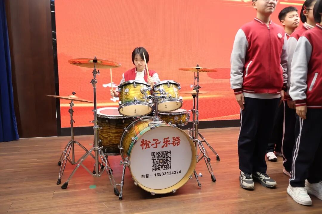 以歌声为翼,赴青春之约 | 私立一中初二年级合唱比赛