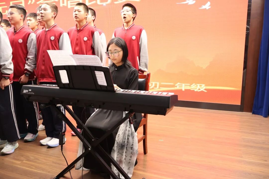 以歌声为翼,赴青春之约 | 私立一中初二年级合唱比赛
