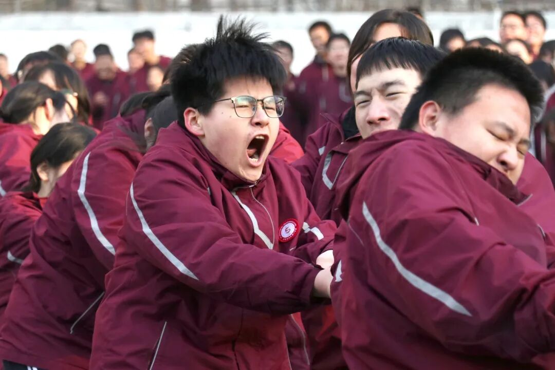 力拔山兮气盖世！丨私立一中高中学子迎元旦拔河比赛圆满举行