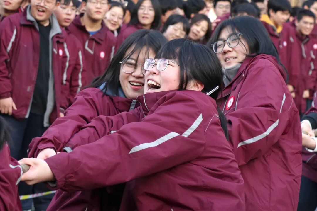 力拔山兮气盖世！丨私立一中高中学子迎元旦拔河比赛圆满举行