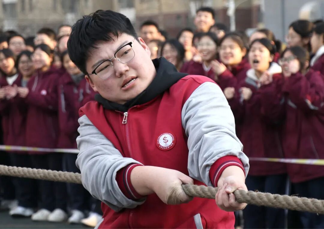 力拔山兮气盖世！丨私立一中高中学子迎元旦拔河比赛圆满举行