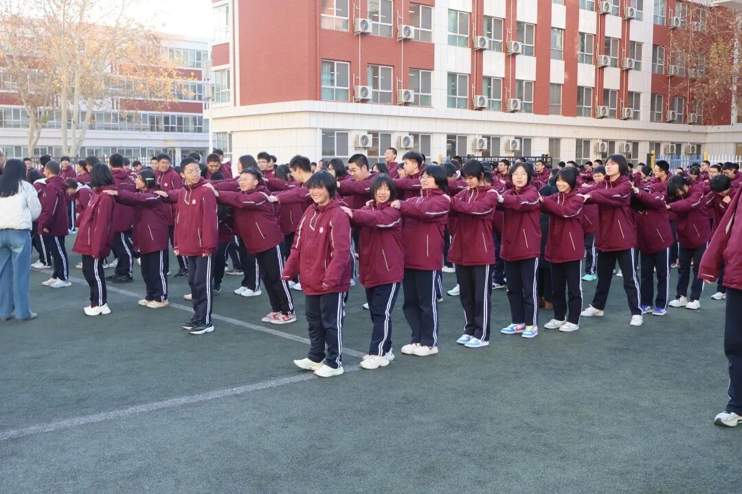 燃动青春,欢乐无限丨初三年级趣味运动会精彩上演