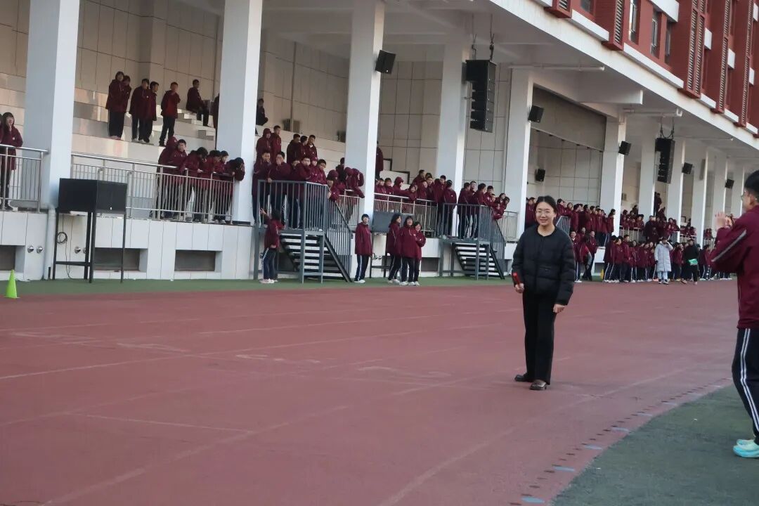 燃动青春,欢乐无限丨初三年级趣味运动会精彩上演