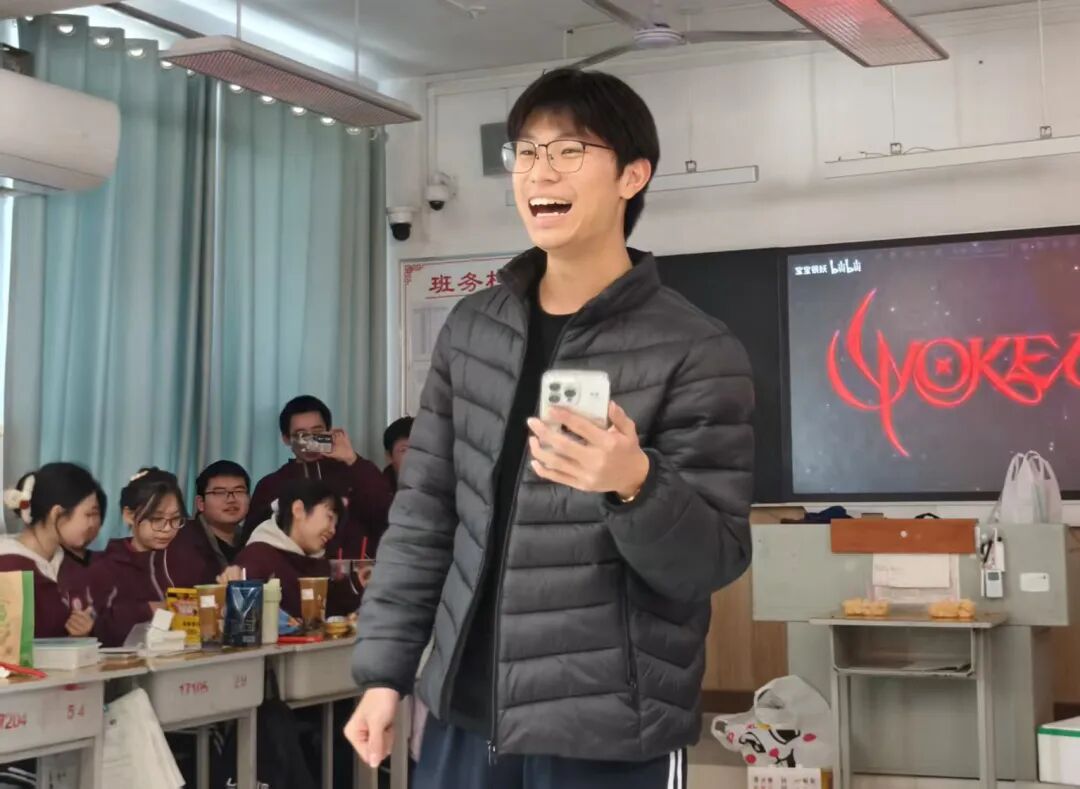 元旦狂欢,岁末教室里的诗与歌丨私立一中学生元旦联欢活动温情举行