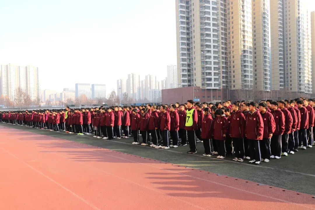 新年启新程 安全伴我行丨私立一中举行2026年首次升旗仪式