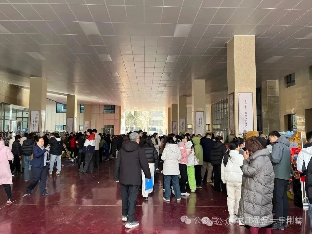 科技邂逅童真，成长点亮未来！