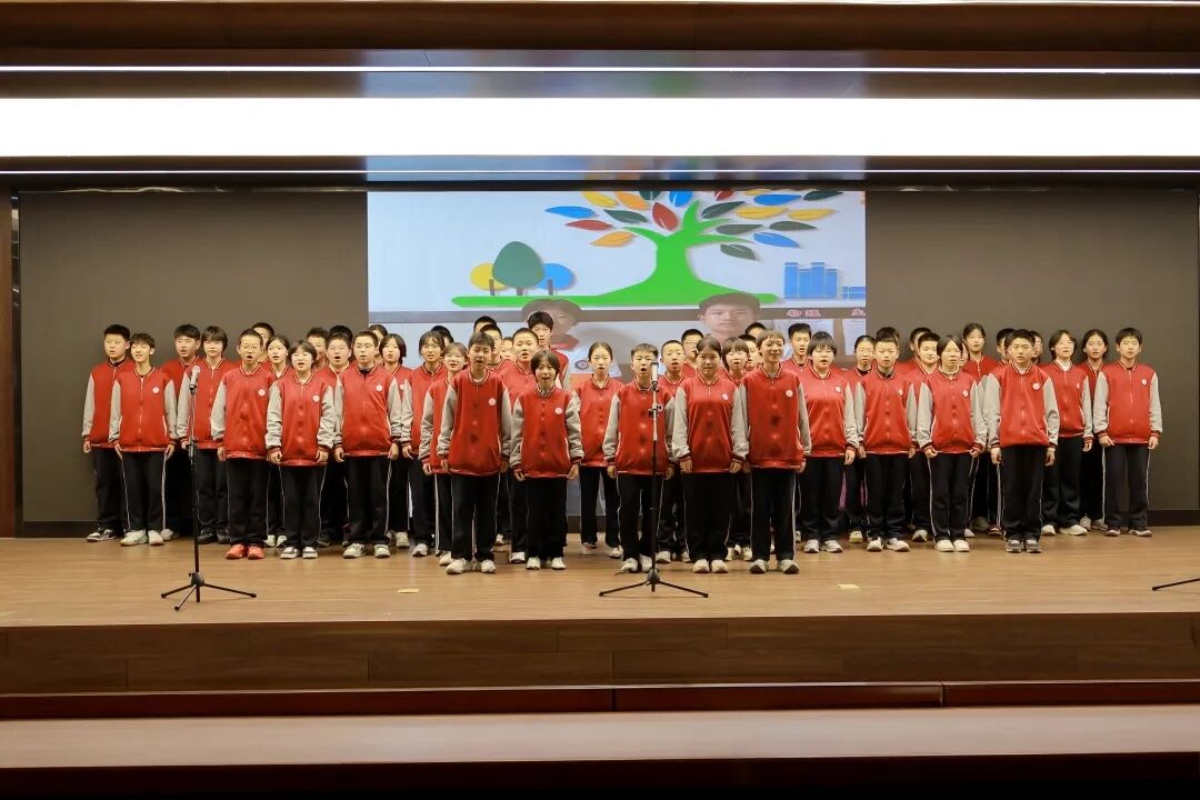 歌启青春生双翼，声聚班魂向未来 | 私立一中初中部七年级三风一训一歌展评