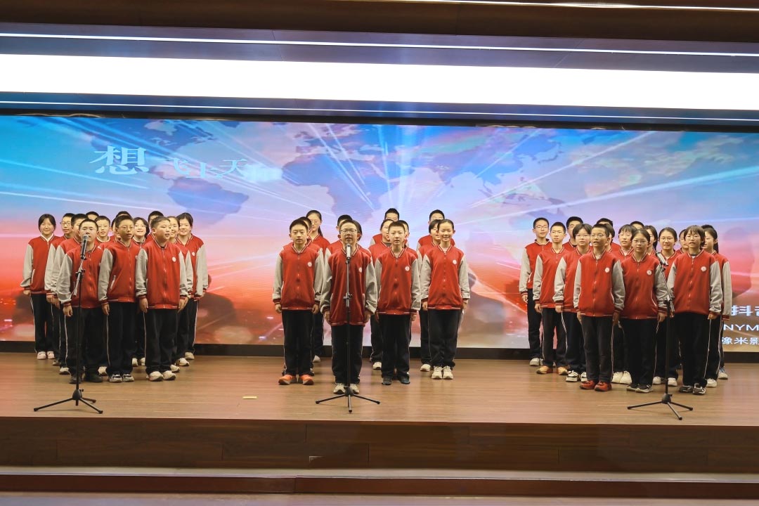 歌启青春生双翼，声聚班魂向未来 | 私立一中初中部七年级三风一训一歌展评
