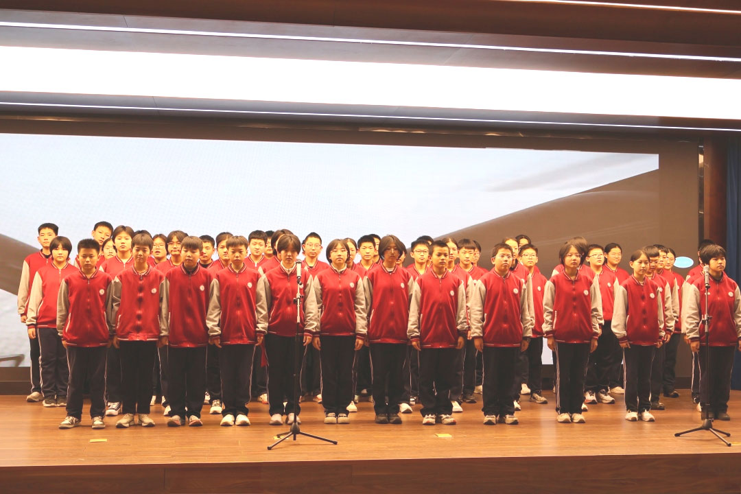 歌启青春生双翼，声聚班魂向未来 | 私立一中初中部七年级三风一训一歌展评