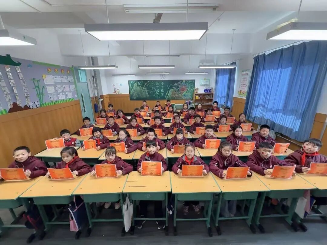 【立小•散学典礼】学期“进度条”圆满加载，你的“安全模式”开启了吗？｜石家庄私立一中附属小学散学典礼